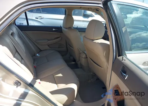 2005 Honda Accord 2.4 Ex z USA, uszkodzony, nr VIN 1HGCM56835A151087